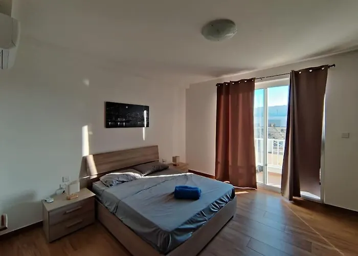 Luxurious 2 Bedroom With Country View Marsaxlokk