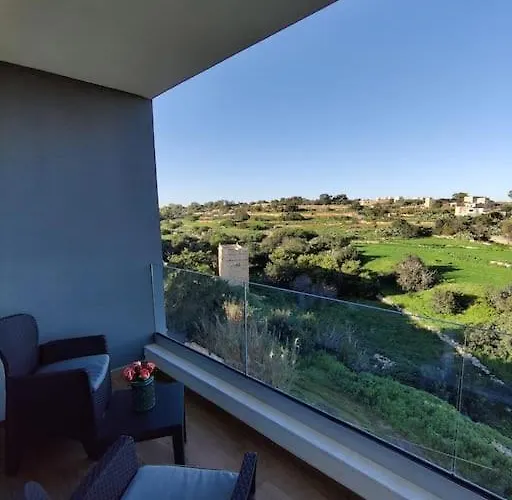 Luxurious 2 Bedroom With Country View